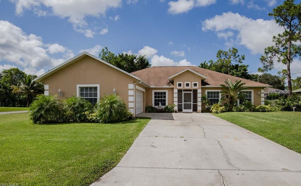6692 Babcock St, Fort Myers, FL 33966-1039