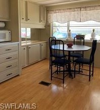 530 Blossom Ct, Fort Myers, FL 33917