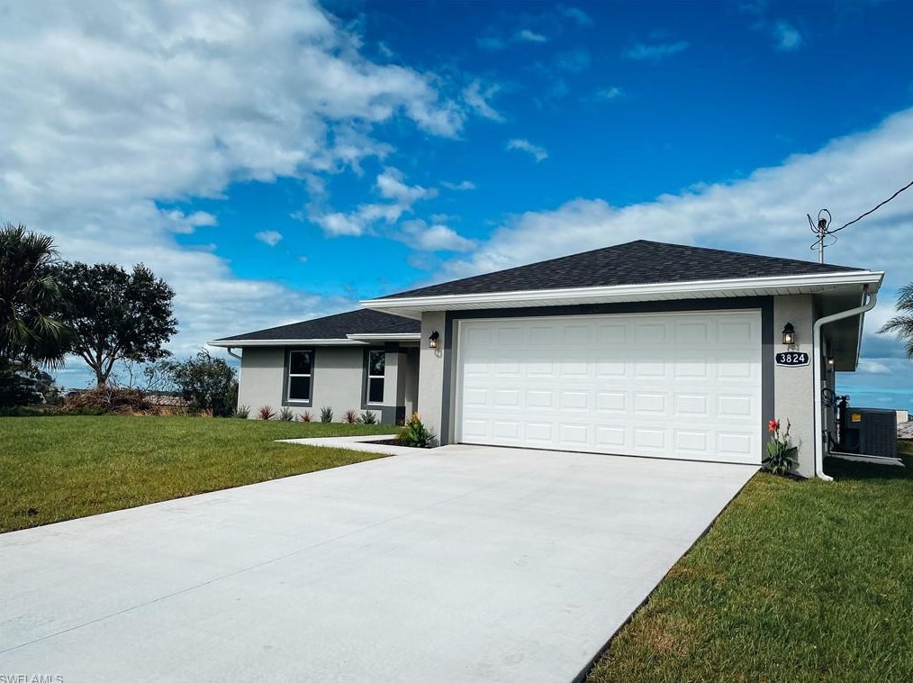 6013 Lindbrook Ave, Fort Myers, FL 33905-5710