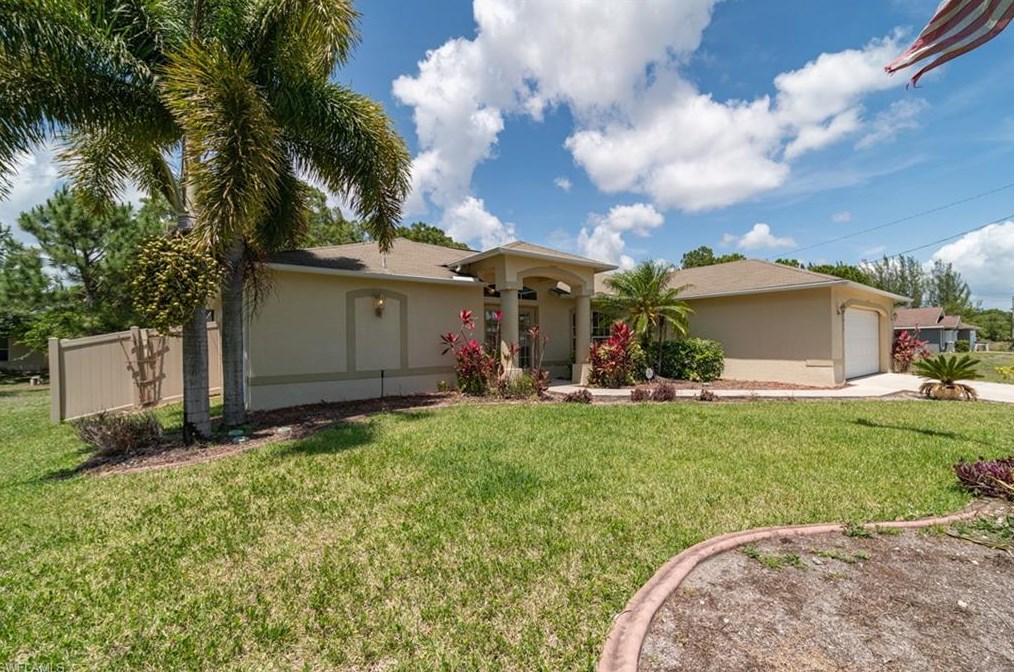 1619 35th St, Cape Coral, FL 33914-4964