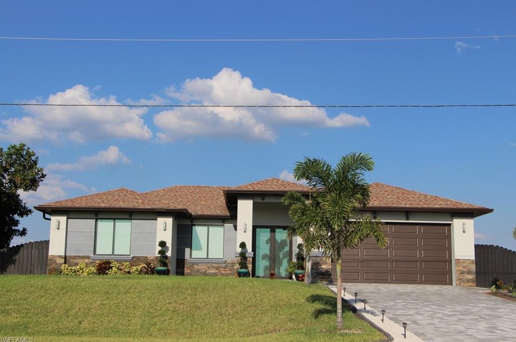 1719 7th Pl, Cape Coral, FL 33909-5247