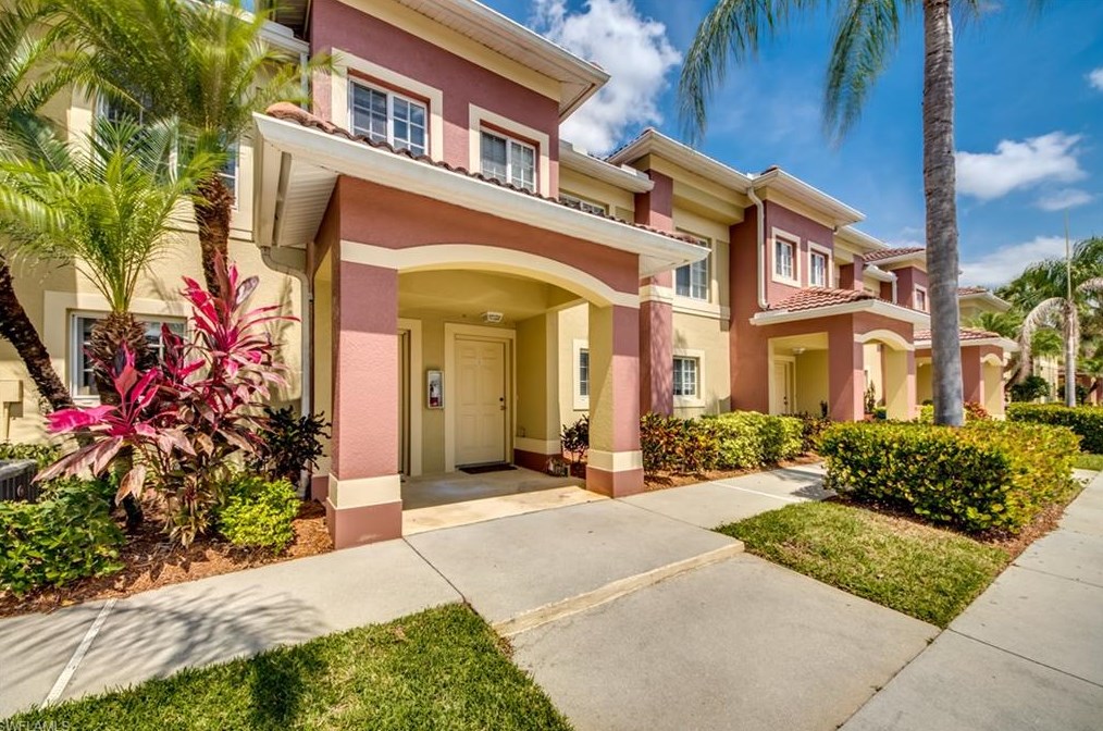 9470 Ivy Brook Run, Fort Myers, FL 33913-7758