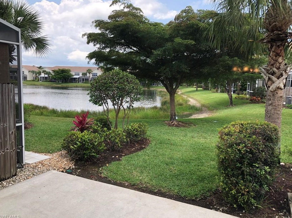 8311 Village Edge Cir, Fort Myers, FL 33919-2867