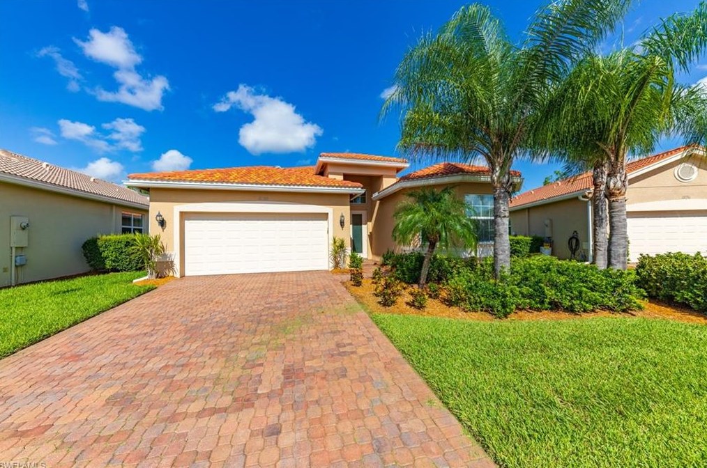 11200 Sparkleberry Dr, Fort Myers, FL 33913-8838