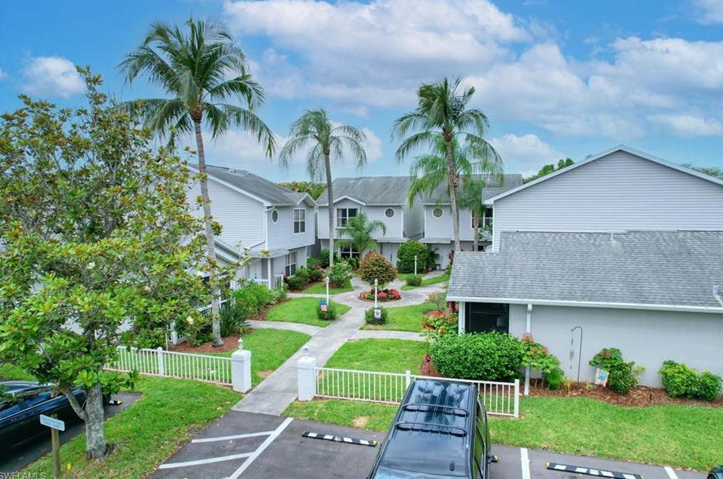 14458 Cypress Trace Ct, Fort Myers, FL 33919-2811