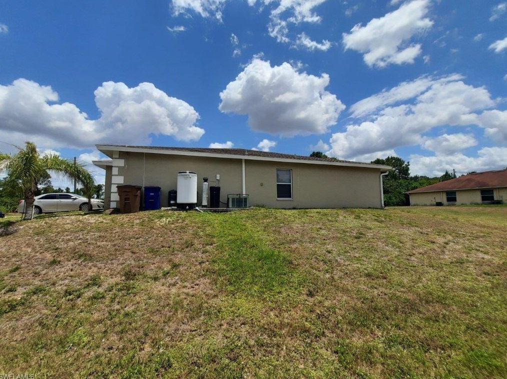 4823 Golfview Blvd, Lehigh Acres, FL 33973