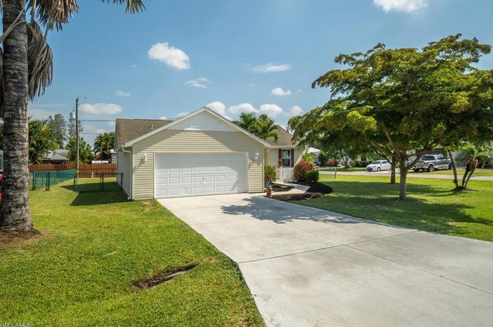 13032 10th St, Fort Myers, FL 33905-1734