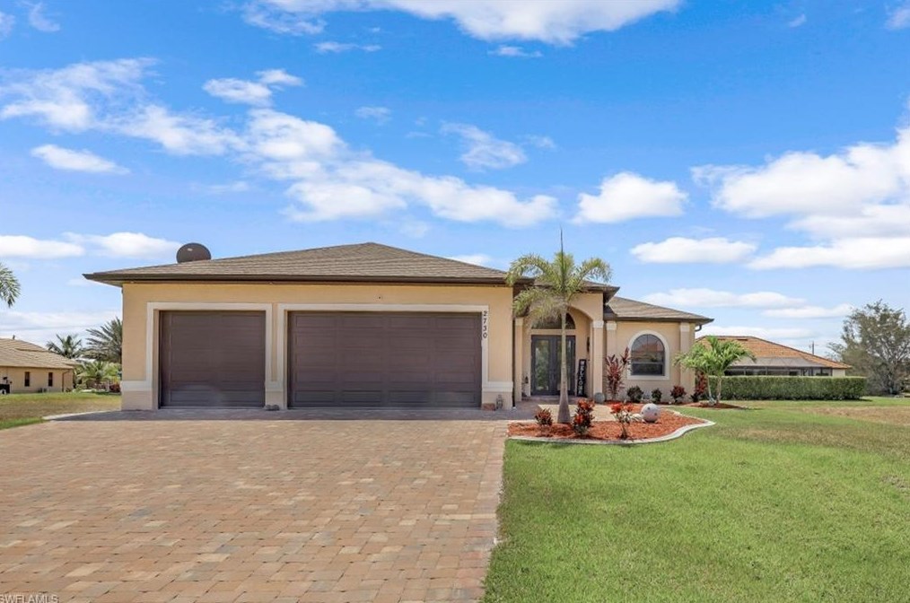 2730 41st Pl, Cape Coral FL  33993-8809 exterior