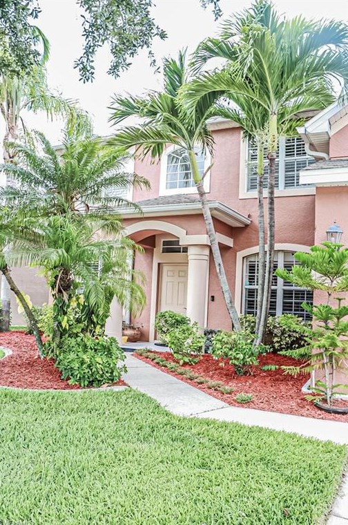 9530 Gladiolus Blossom Ct, Fort Myers FL  33908-9693 exterior