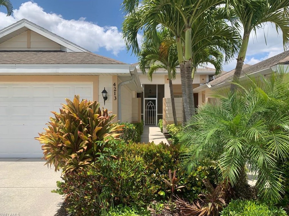 4213 Avian Ave, Fort Myers, FL 33916-7833