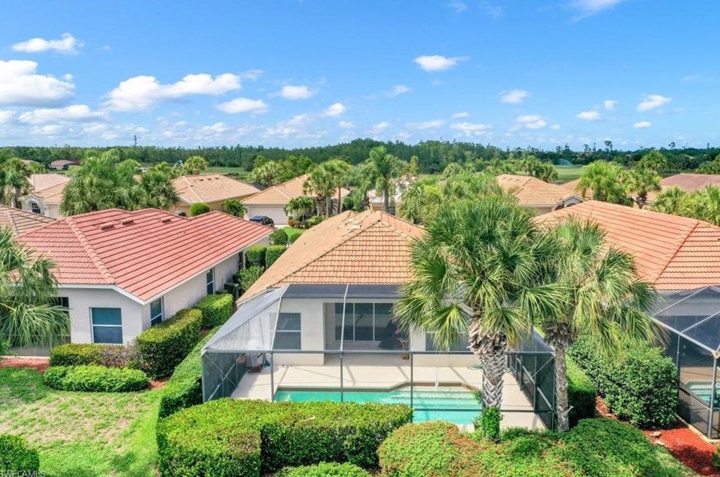 10024 Oakhurst Way, Fort Myers, FL 33913-7090