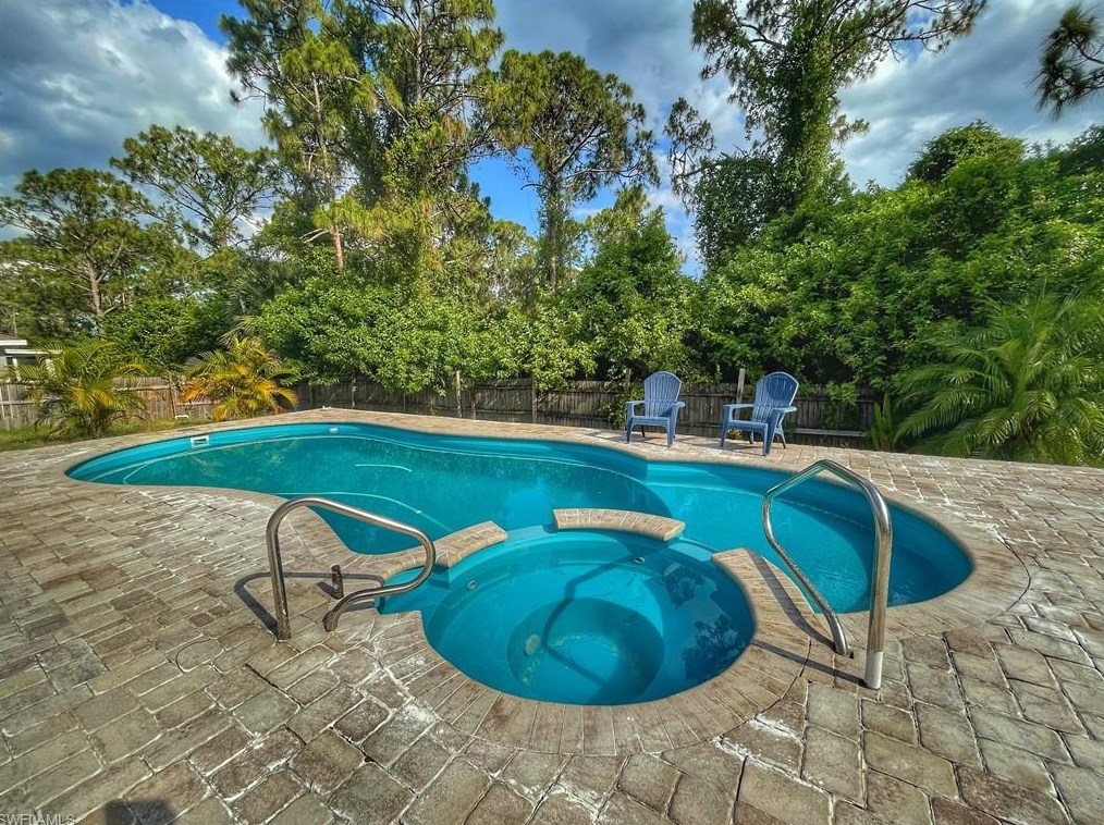 8811 Buckingham Rd, Fort Myers, FL 33905-8696