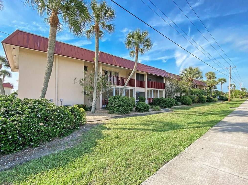 194 Joel Blvd #1, Lehigh Acres, FL 33936