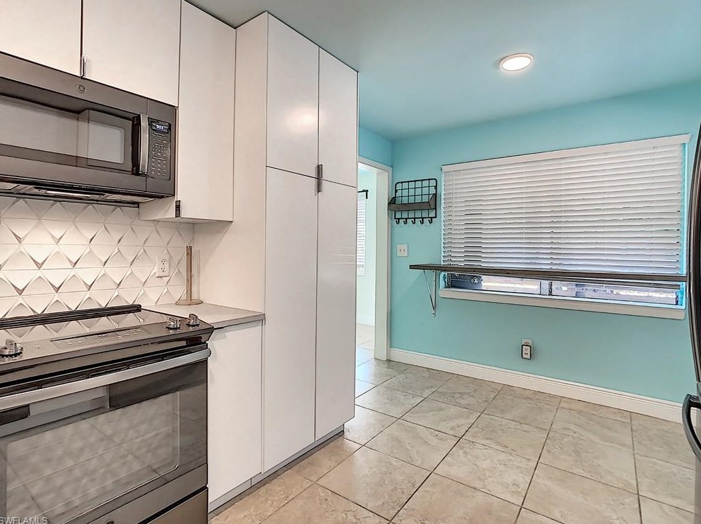 2266 Clifford St, Fort Myers FL  33901-3520 exterior