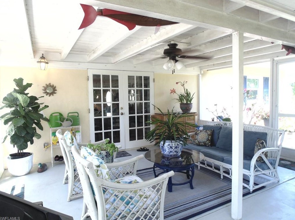 800 Entrada Dr N, Fort Myers, FL 33919