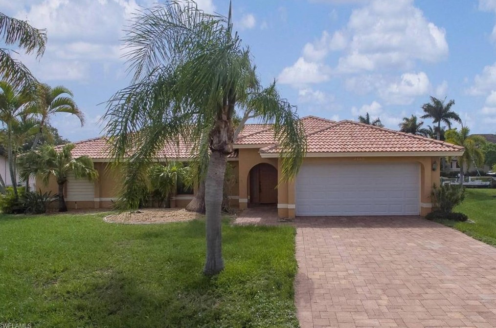 2609 21st Ave, Cape Coral, FL 33904-3268
