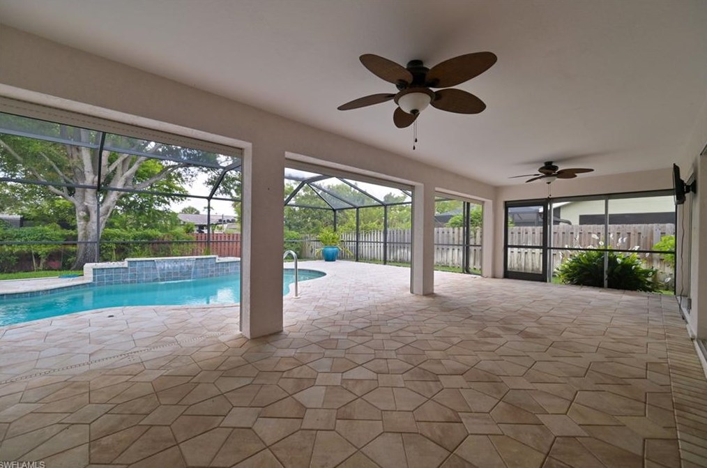 13711 Fern Trail Dr, Fort Myers, FL 33903-7208