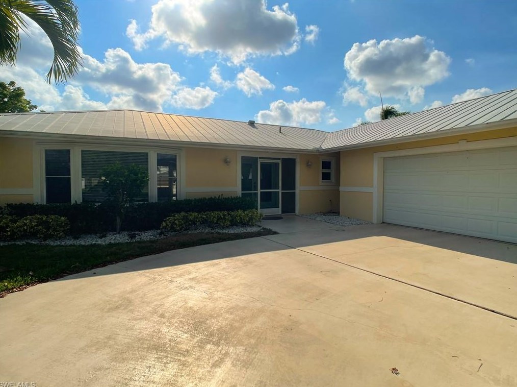 3720 18th Ave, Cape Coral FL  33904-5075 exterior