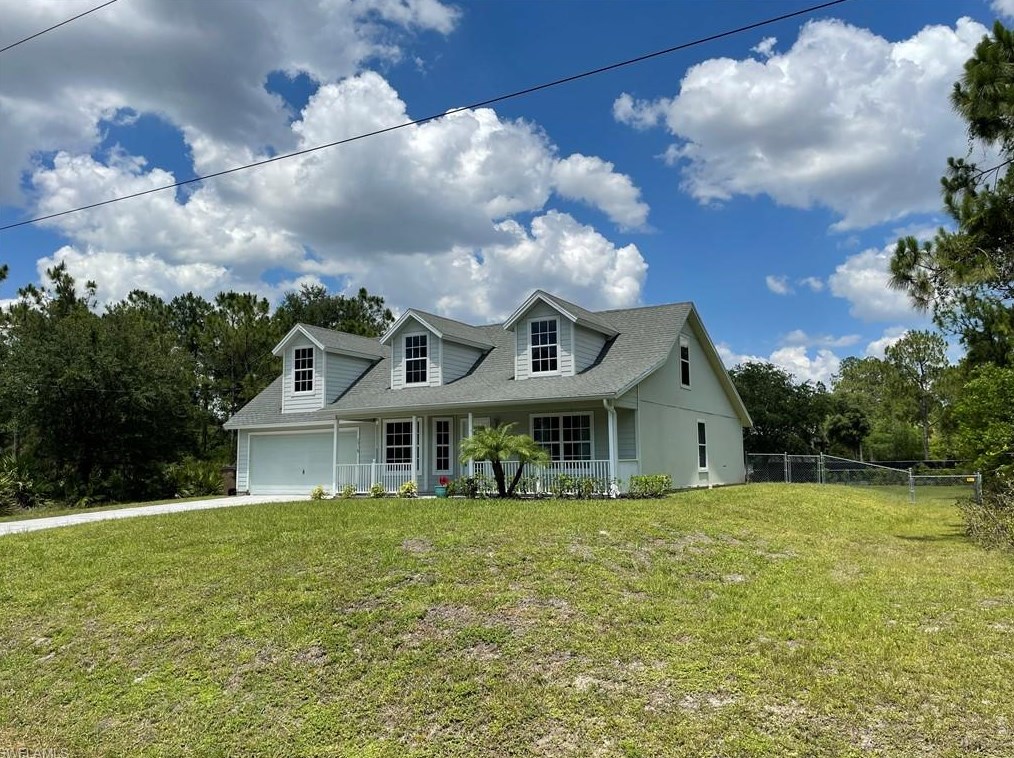 2318 Hamilton Ave, Alva FL  33920-1038 exterior