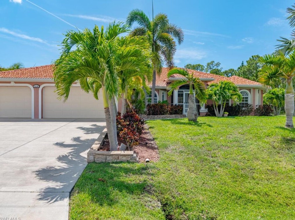 2210 28th Ave, Cape Coral, FL 33993-3766