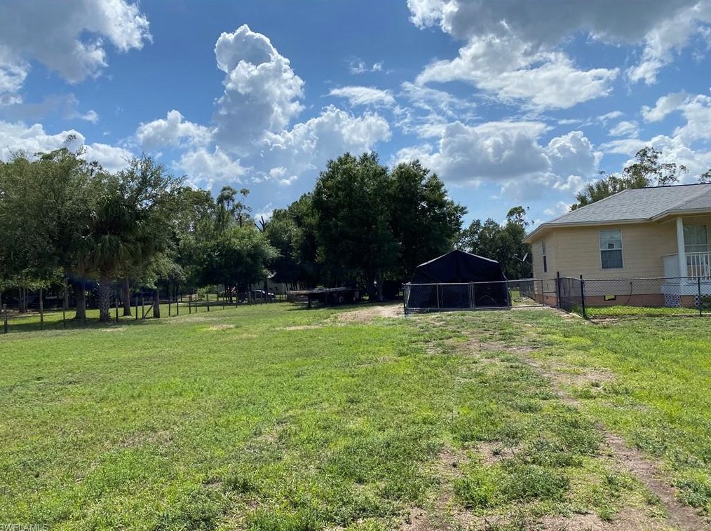 3770 Double J Acres Rd, Labelle, FL 33935-0536