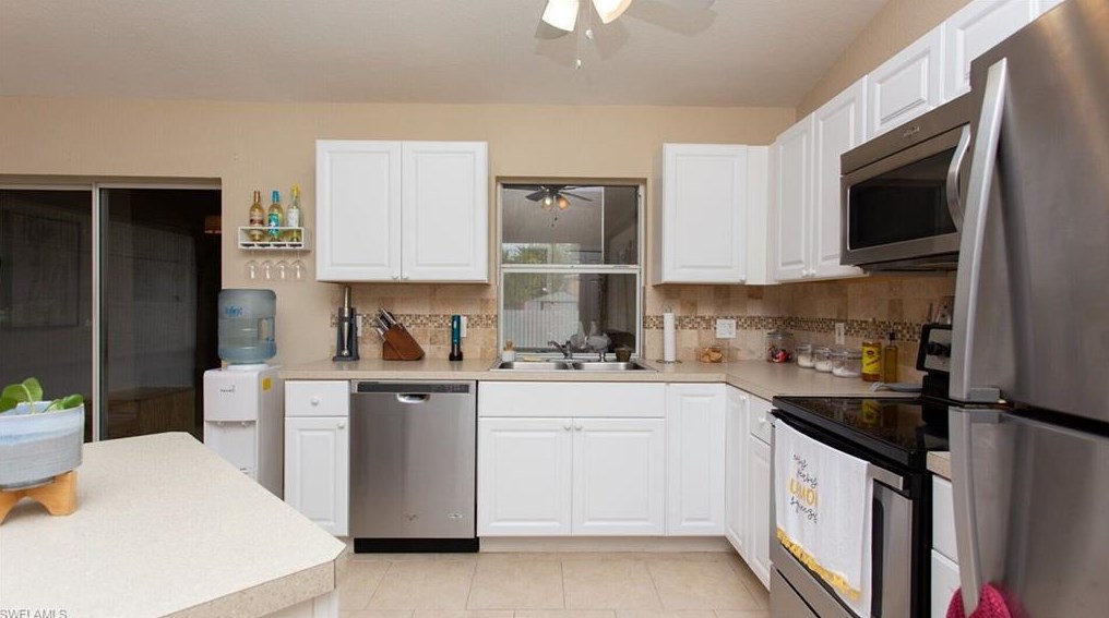 2424 1st Ave, Cape Coral FL  33909-4239 exterior