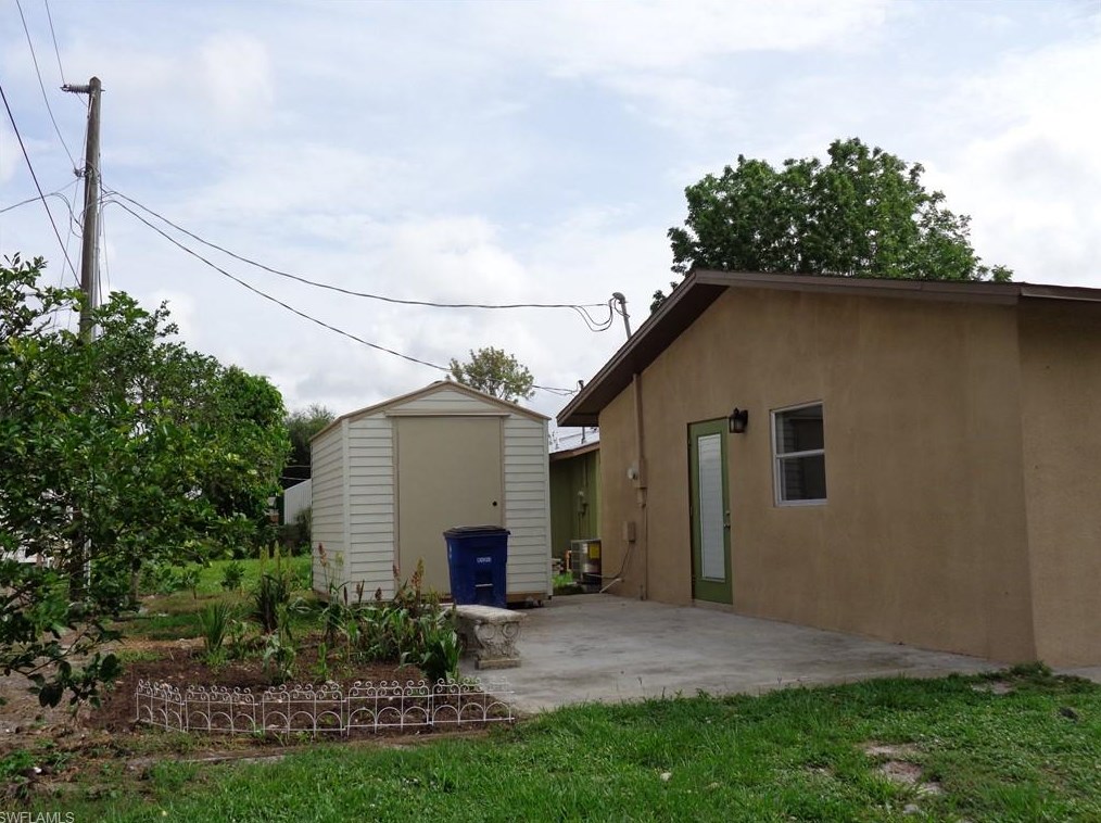 15041 Buckeye Dr, Fort Myers, FL 33905-7102