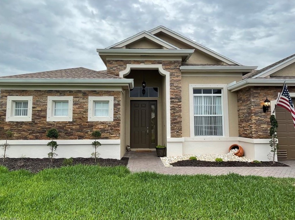 722 38th Ave, Cape Coral, FL 33993-5526