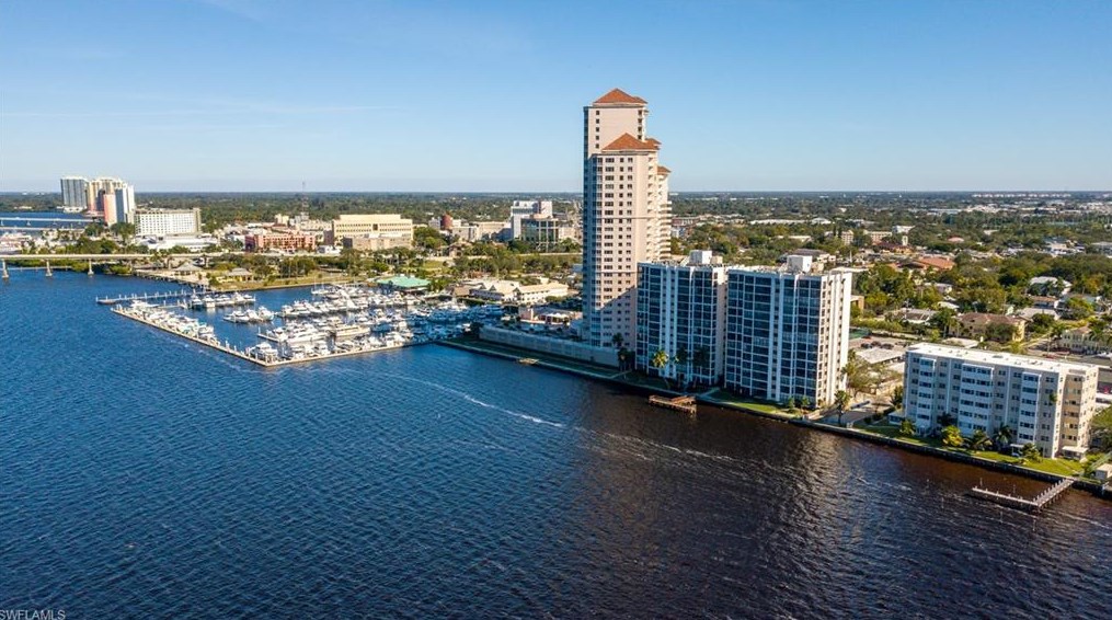 1925 Clifford St, Fort Myers FL  33901-3239 exterior