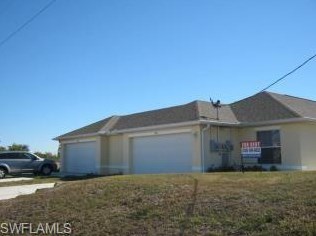 824 15th Ln, Cape Coral, FL 33909-1487