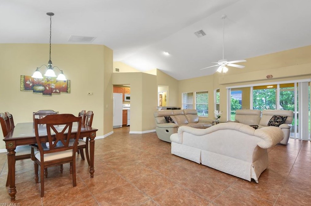 1407 Diplomat Pkwy, Cape Coral, FL 33909-5325