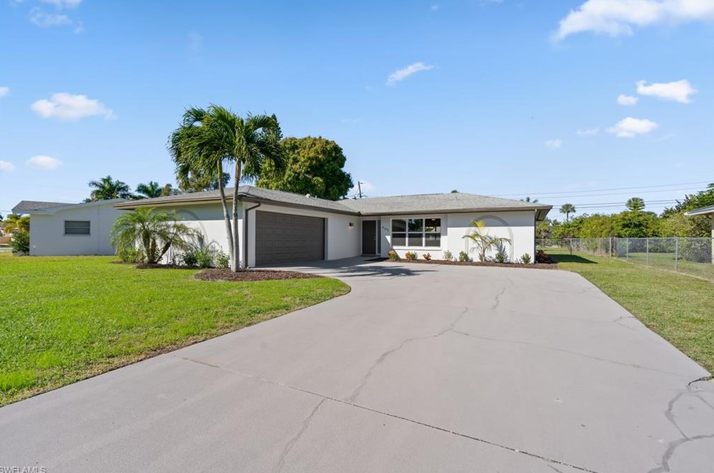 405 Monterey Ave, Cape Coral, FL 33904-5833