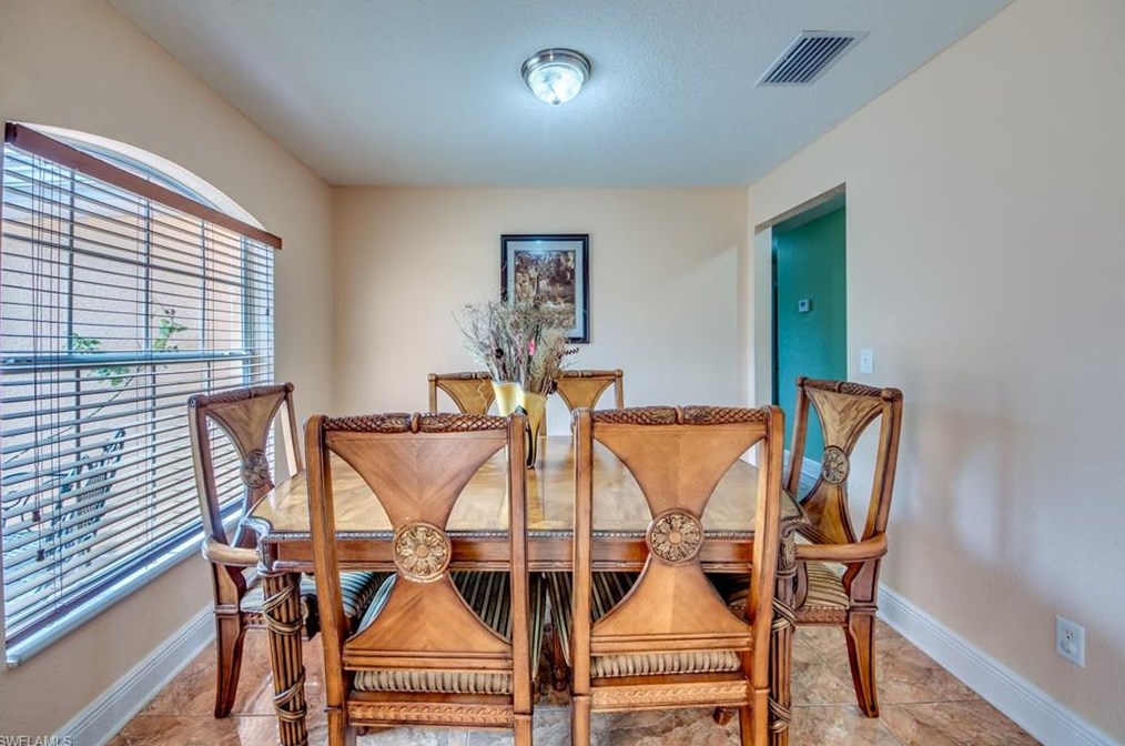 2122 15th Pl, Cape Coral, FL 33909-4418