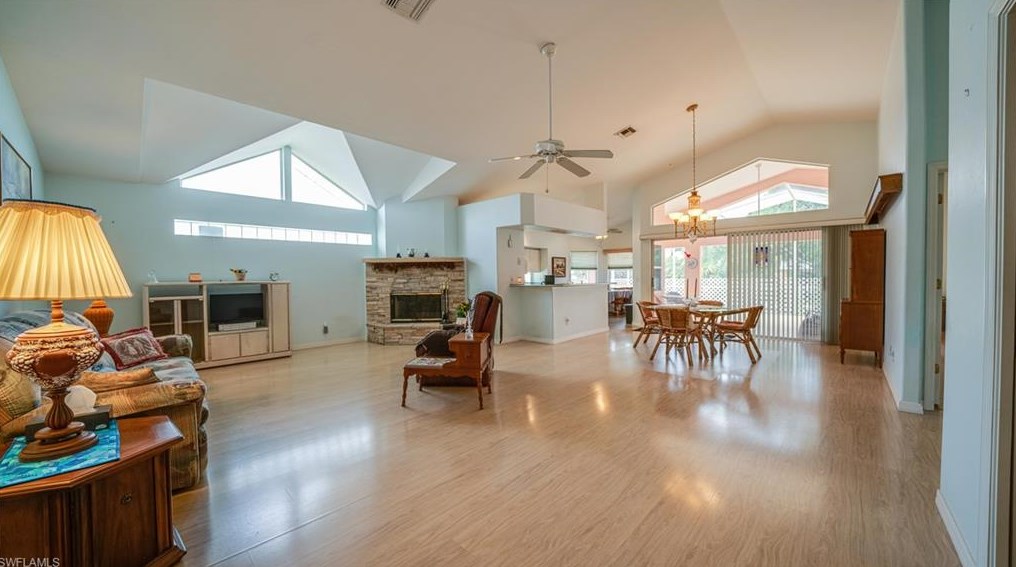 9396 Palm Island Cir, Fort Myers, FL 33903-5249