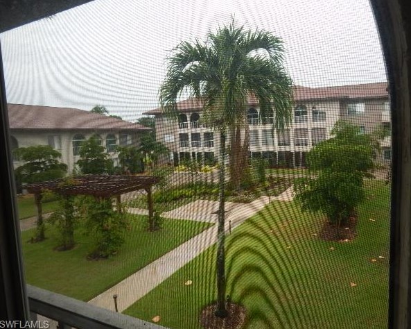 6104 Whiskey Creek Dr, Fort Myers FL  33919-8747 exterior