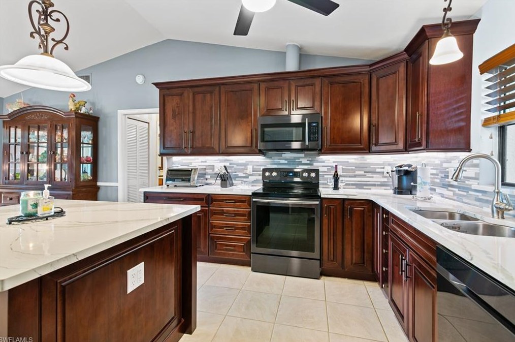 2266 Gorham Ave, Fort Myers, FL 33907-4256