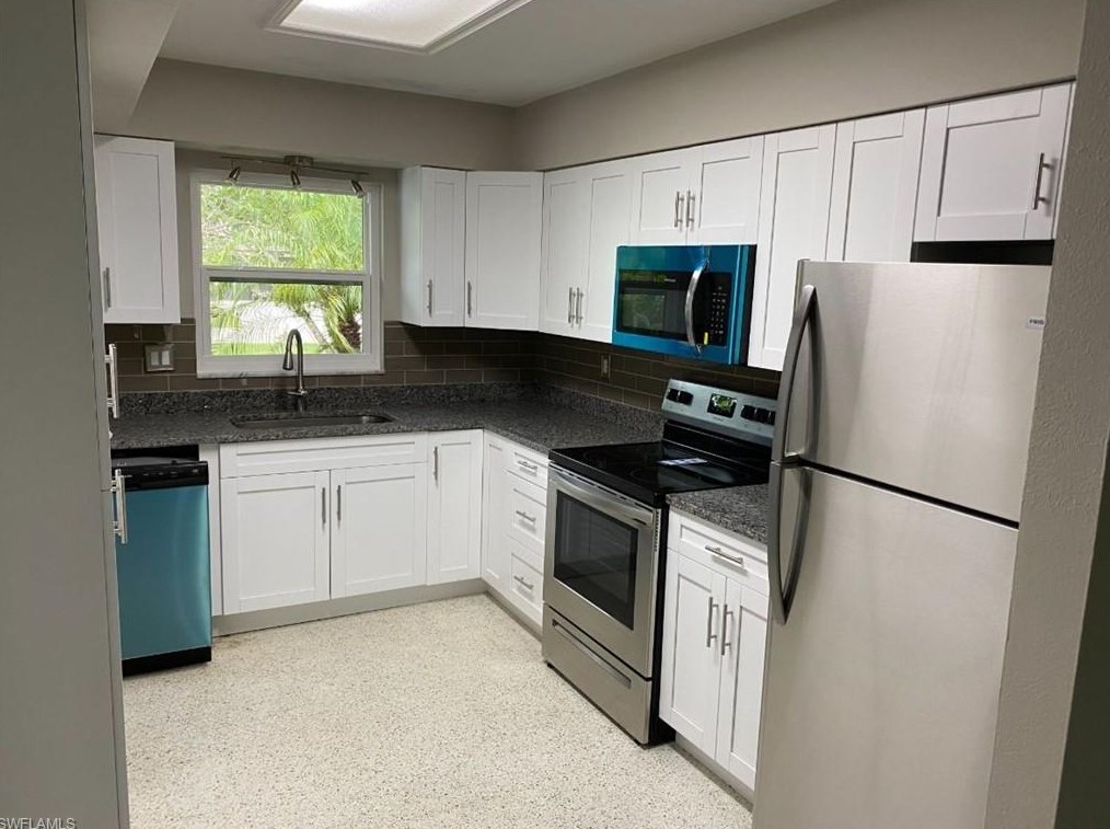 788 March St, Fort Myers, FL 33903-5224