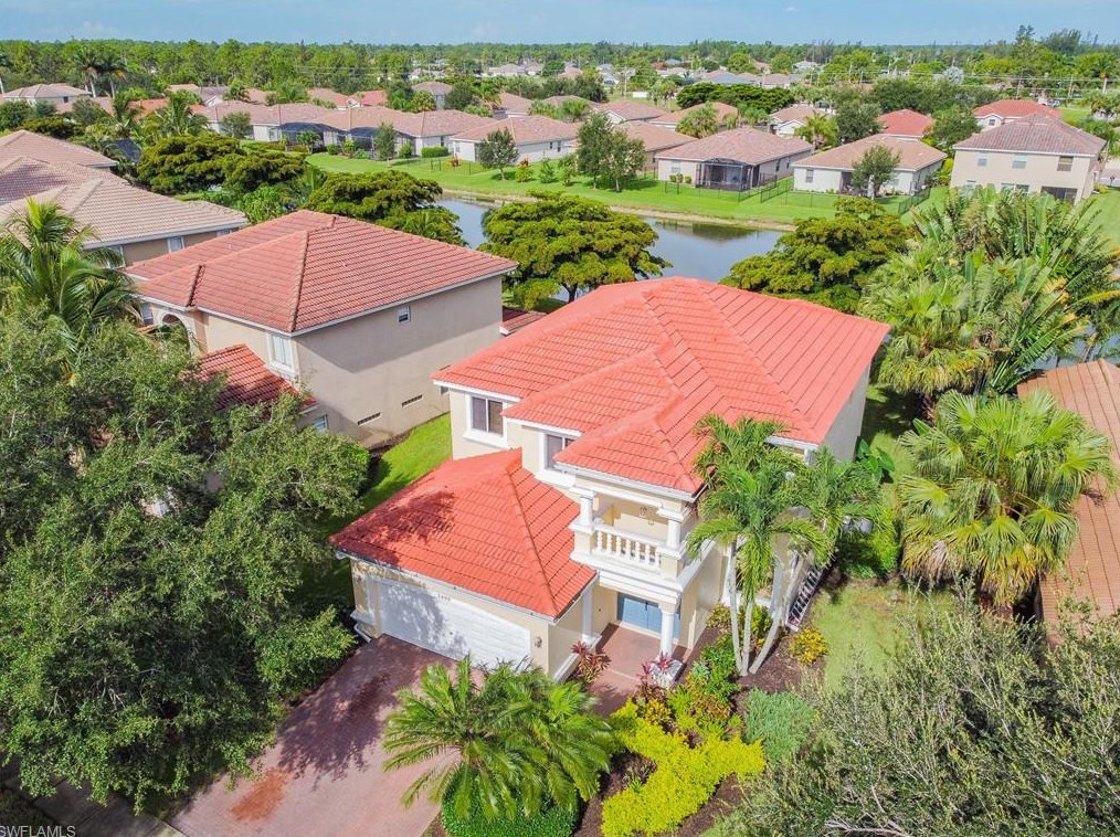 3490 Malagrotta Cir, Cape Coral, FL 33909-5100