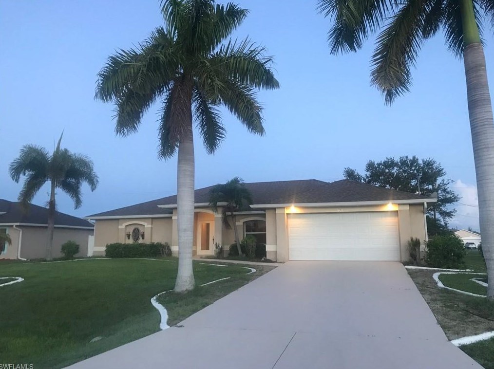 4136 9th Ave, Cape Coral, FL 33909-6115