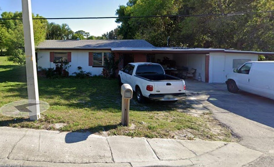 333 Pondella Rd, Fort Myers, FL 33903-4353