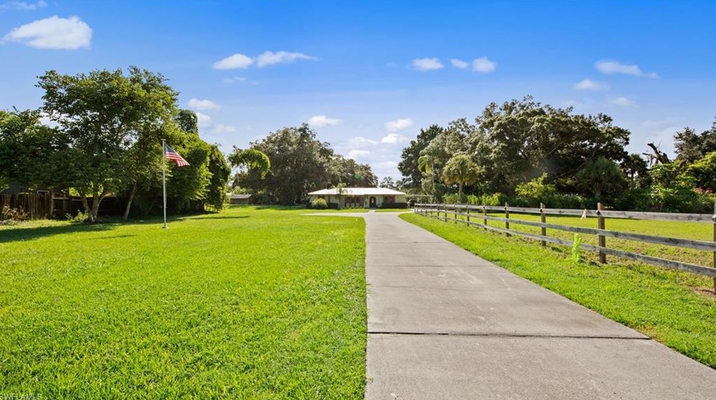 2232 Randolph Dr, Fort Myers, FL 33905-4718