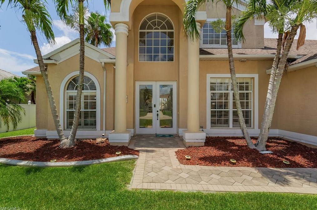 4920 17th Ave, Cape Coral, FL 33914-6977
