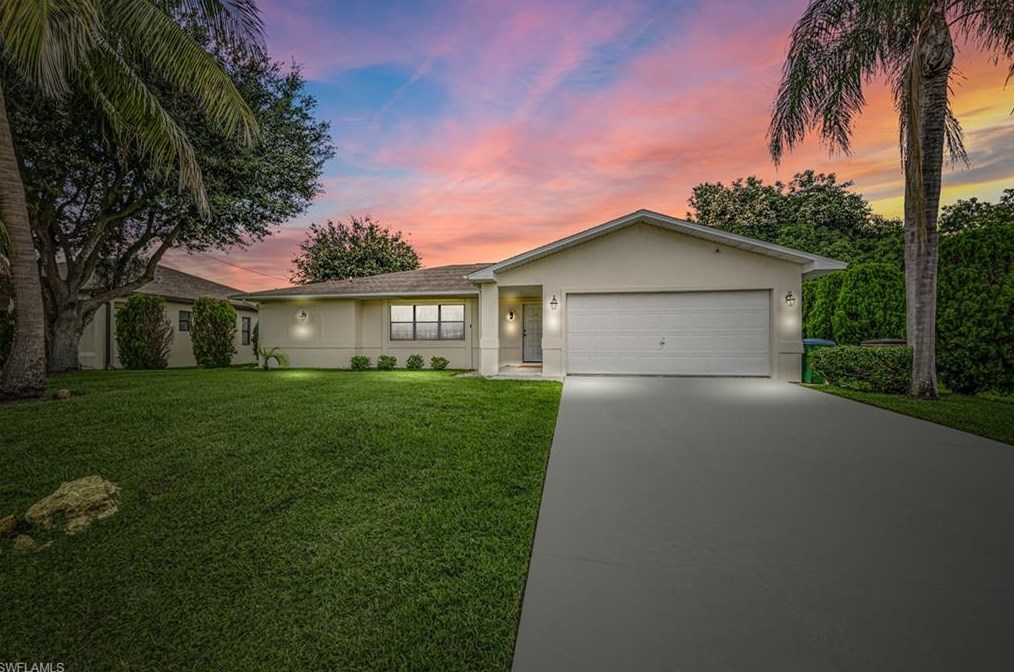927 Se 6th St, Cape Coral, FL 33990