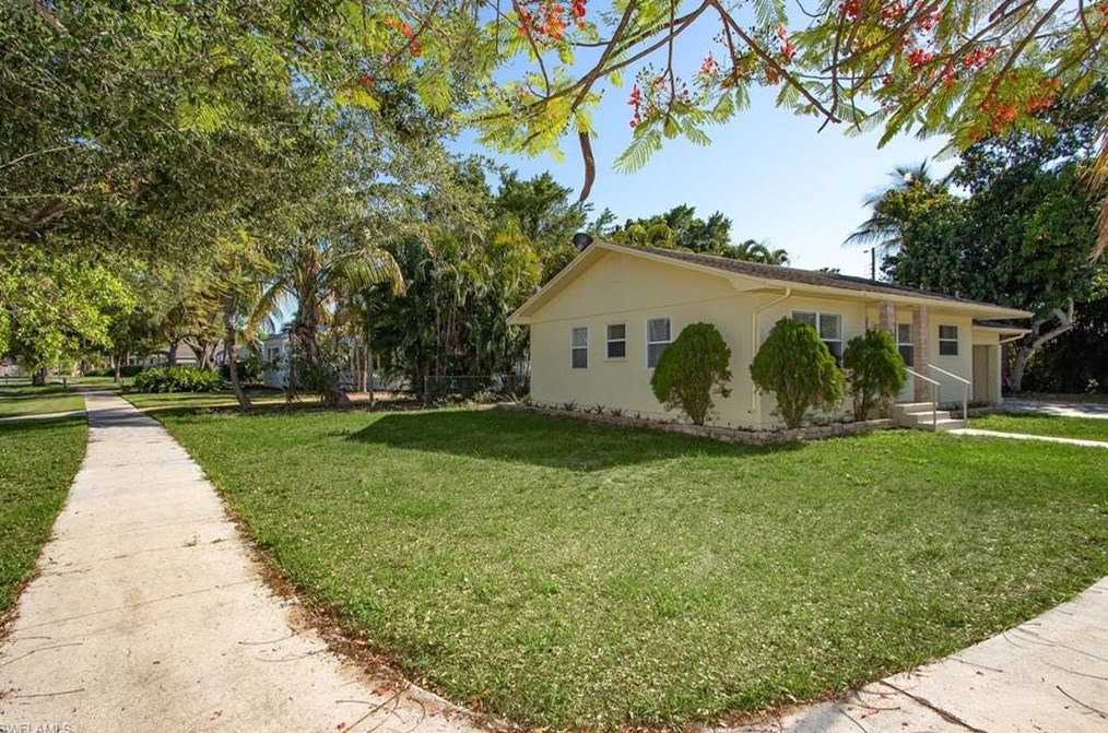 1484 Linhart Ave, Fort Myers, FL 33901