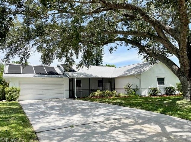 1029 Van Loon Ln, Cape Coral, FL 33909-2638
