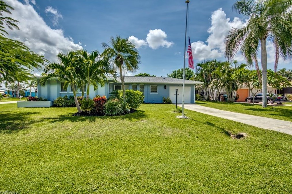 1714 Cornwallis Pkwy, Cape Coral, FL 33904-4056
