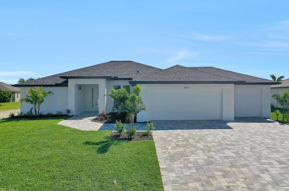 1210 29th Ter, Cape Coral, FL 33904-3924