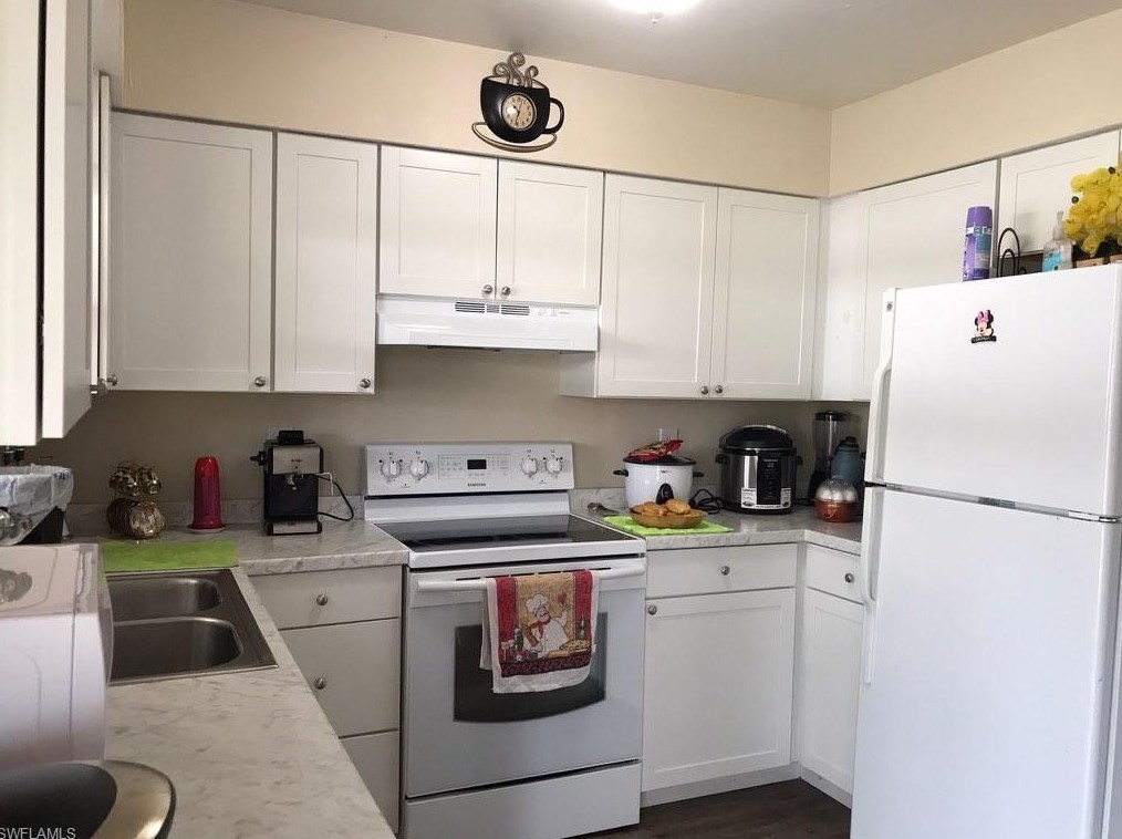 1401 8th St, Cape Coral, FL 33909-3108