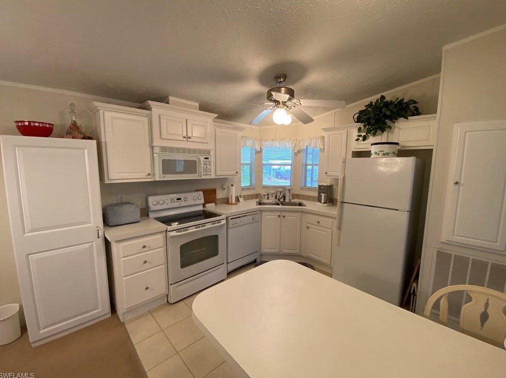 130 Granada St, Fort Myers, FL 33905-4351