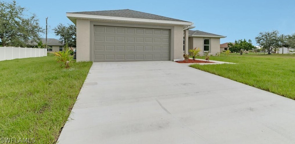 427 1st Ave, Cape Coral, FL 33909-1914